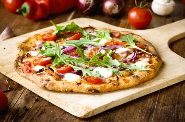 15 restaurantes para comer y homenajear a la pizza en su gran día, el 9 de febrero