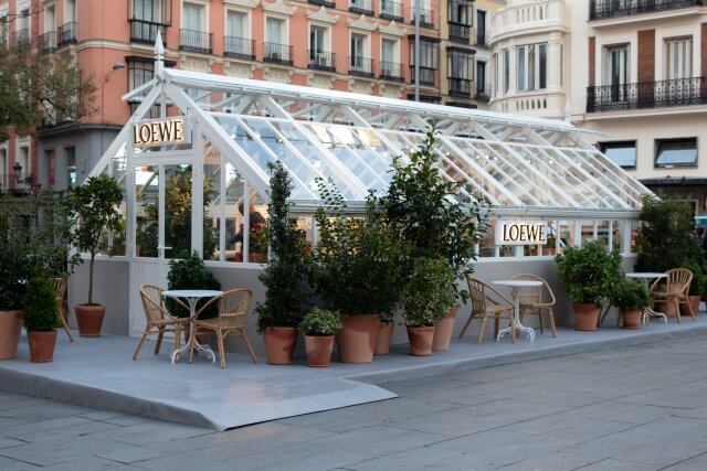 LOEWE Greenhouse, el invernadero itinerante que invita a conocer el mundo de Loewe Perfumes