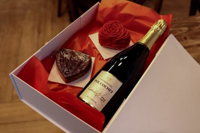 San Valentín con acento francés: vino, champagne, pate y dulces